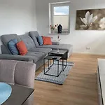 Grosse Moderne Penthouse Mit Dachterrasse Appartement