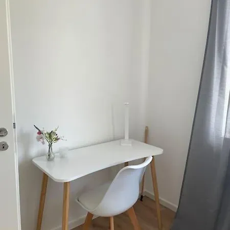 Grosse Moderne Penthouse Mit Dachterrasse Apartman *