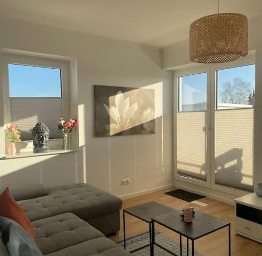 Grosse Moderne Penthouse Mit Dachterrasse * Uetersen